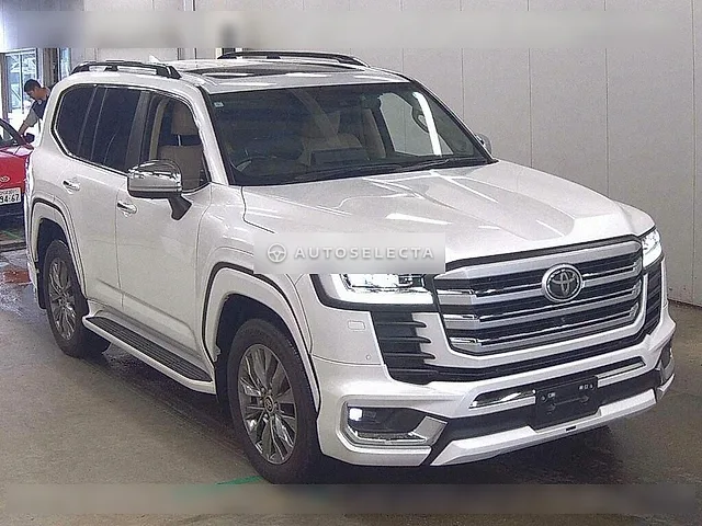 Toyota Land Cruiser 2023, auction grade 5