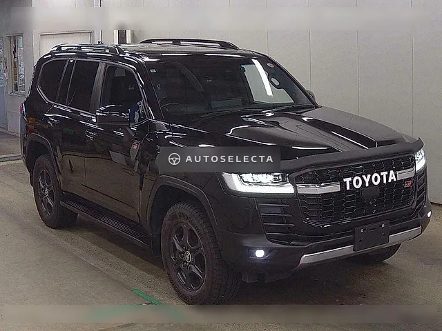 Toyota Land Cruiser GR Sport 2023, auction grade 4.5