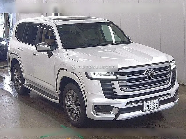 Toyota Land Cruiser 2025, auction grade 5