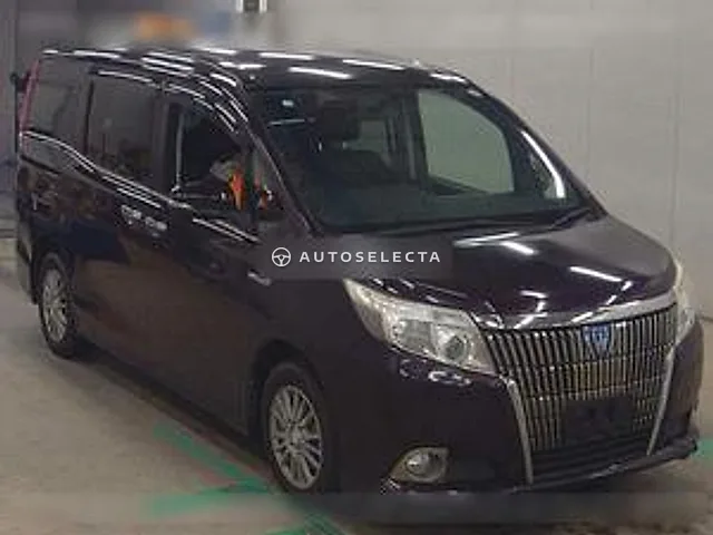 Toyota Esquire 2015, auction grade R