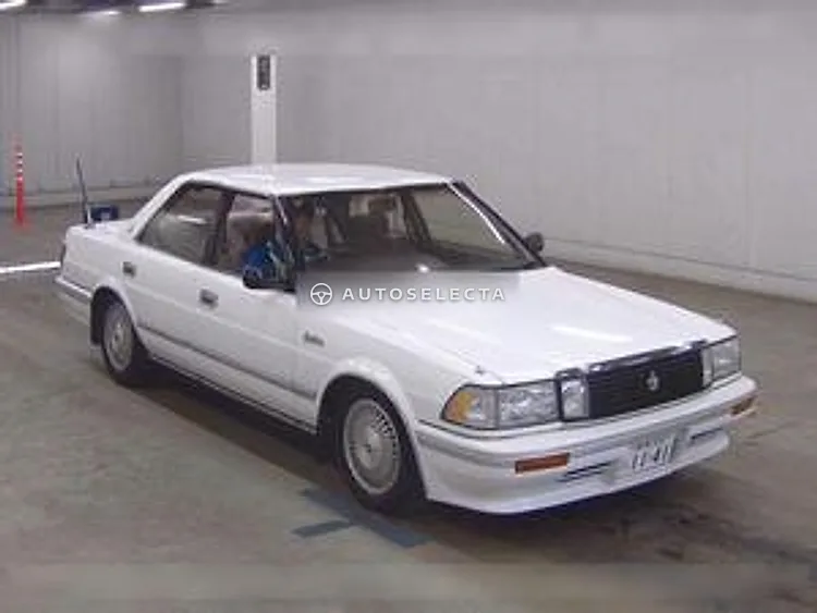 Toyota Crown 1991, photo 1 of 1