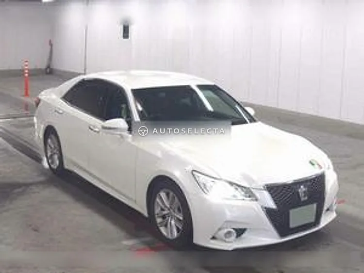 Toyota Crown 2013, photo 1 of 1