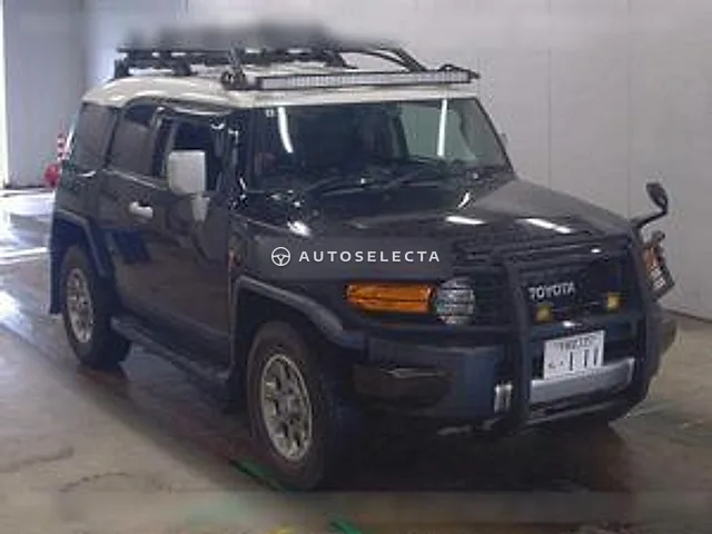Toyota FJ Cruiser 2011, auction grade 3