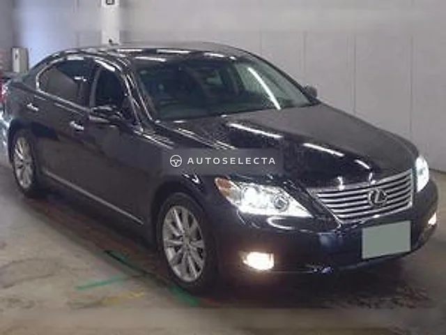 Lexus LS 2010, auction grade 4