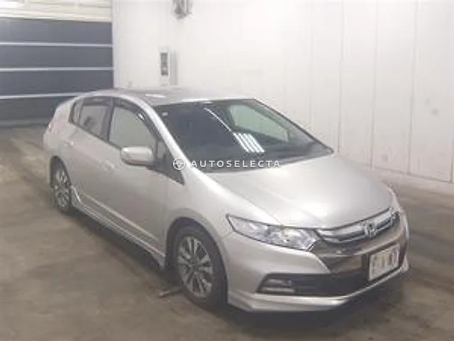 Honda Insight Exclusive 2012, auction grade 3.5