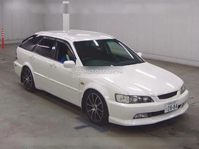 Honda Accord Wagon SiR 2002, auction grade 3.5