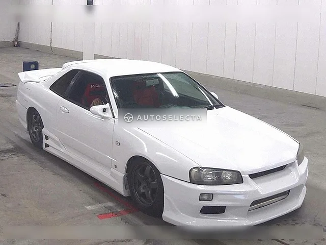 Nissan Skyline 2000, auction grade 3.5