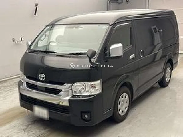 Toyota Hiace Wagon 2023, auction grade 3.5