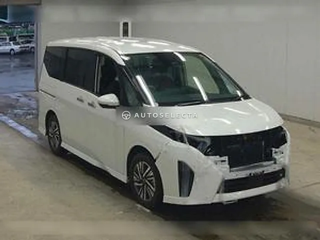 Nissan Serena 2025