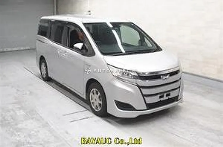 Toyota Noah 2018, photo 1 of 1