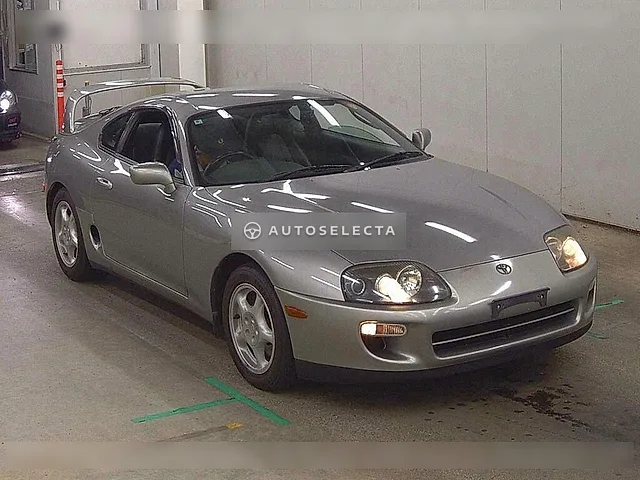 Toyota Supra 2002, auction grade 4.5