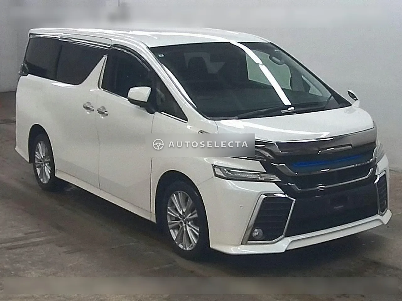 Toyota Vellfire 2017, photo 1 of 1
