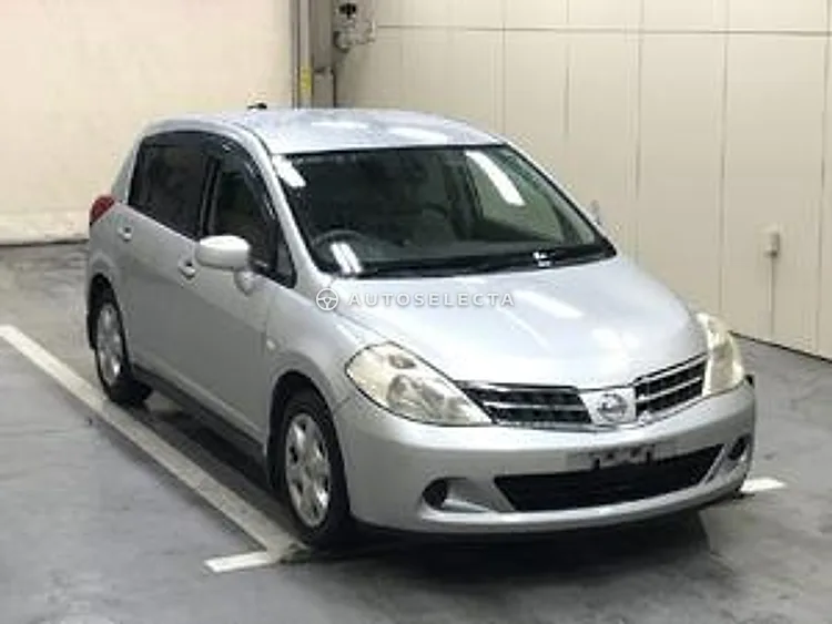 Nissan Tiida 2011, photo 1 of 1