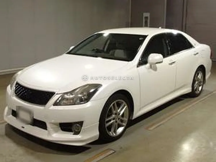 Toyota Crown 2010, photo 1 of 1