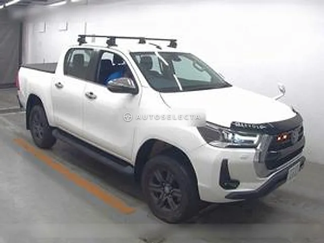 Toyota Hilux 2023, auction grade 4.5