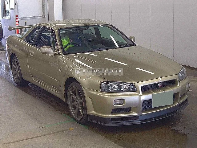 Nissan Skyline GT-R 2002, auction grade 4.5