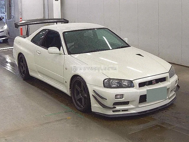 Nissan Skyline GT-R V-Spec 2002, auction grade 4