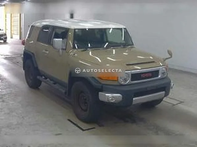 Toyota FJ Cruiser 2016, auction grade R