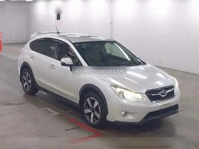 Subaru Impreza XV Hybrid 2014, auction grade 4