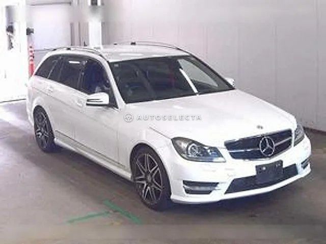 Mercedes-Benz C-Class Station Wagon 2012, auction grade 4.5