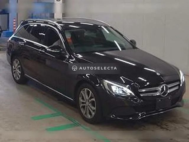 Mercedes-Benz C-Class Station Wagon 2014, auction grade 4