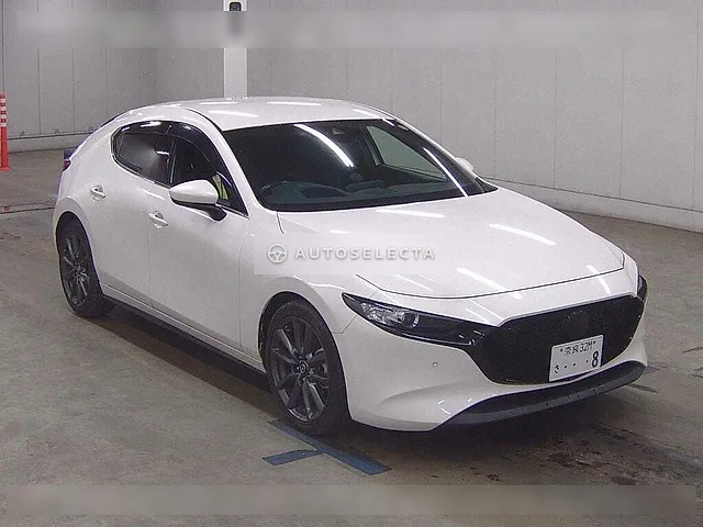 Mazda MAZDA3 Fastback 2022, auction grade 4