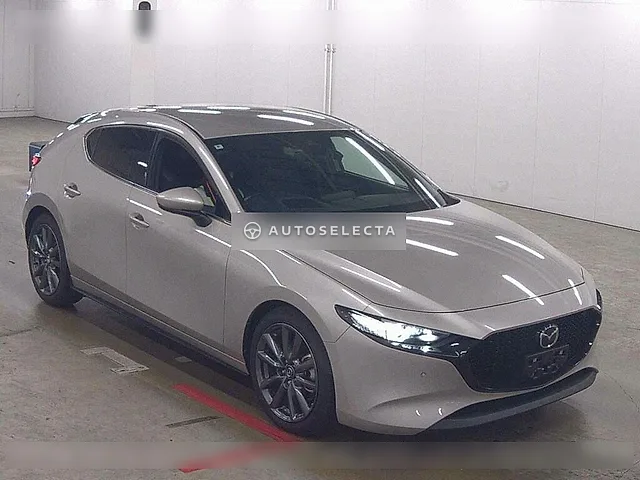 Mazda MAZDA3 Fastback 2022, auction grade R