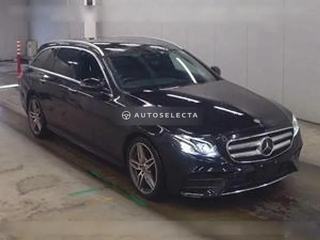 Mercedes-Benz E-Class Station Wagon 2017, auction grade 4