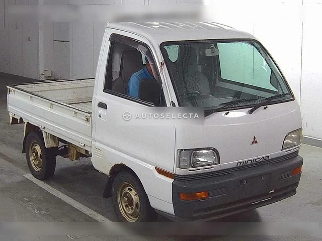 Mitsubishi Minicab Truck 1998, auction grade R