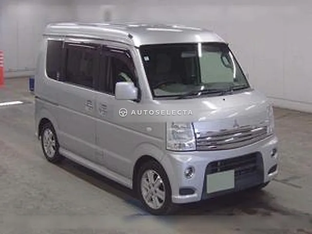 Mitsubishi Town Box 2014, auction grade 4