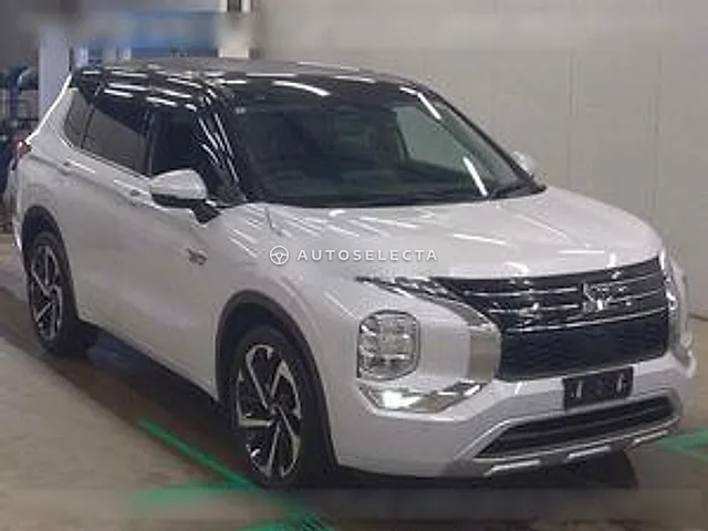 Mitsubishi Outlander PHEV 2022, auction grade 4