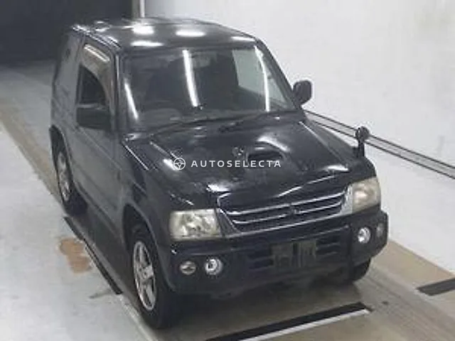 Mitsubishi Pajero Mini 2004, auction grade R