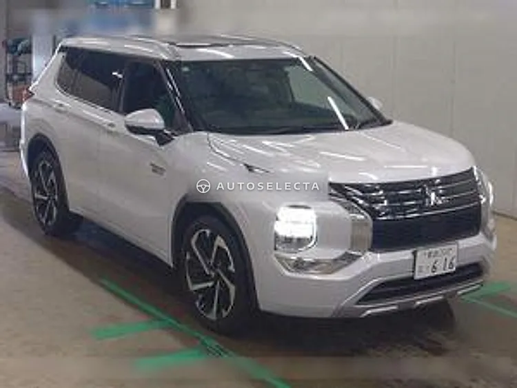 Mitsubishi Outlander PHEV 2022, photo 1 of 6