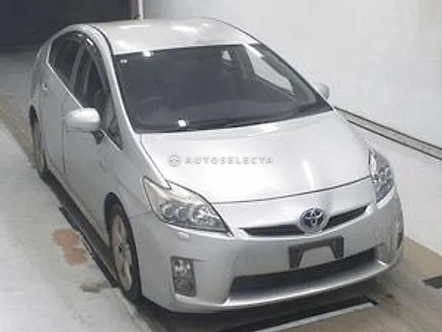 Toyota Prius 2010, auction grade R