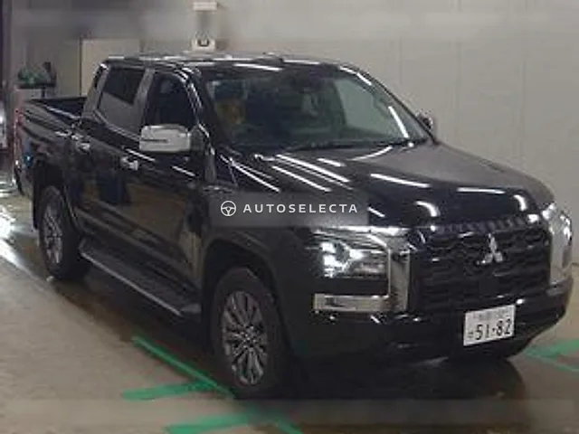 Mitsubishi Triton 2026, auction grade 5