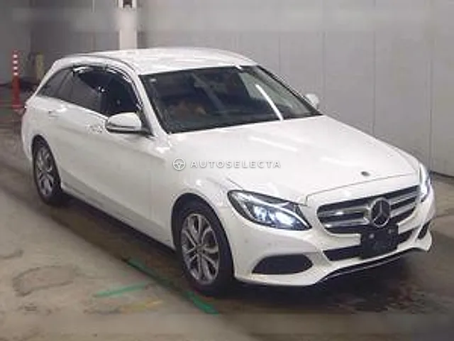 Mercedes-Benz C-Class Station Wagon 2017, auction grade 4