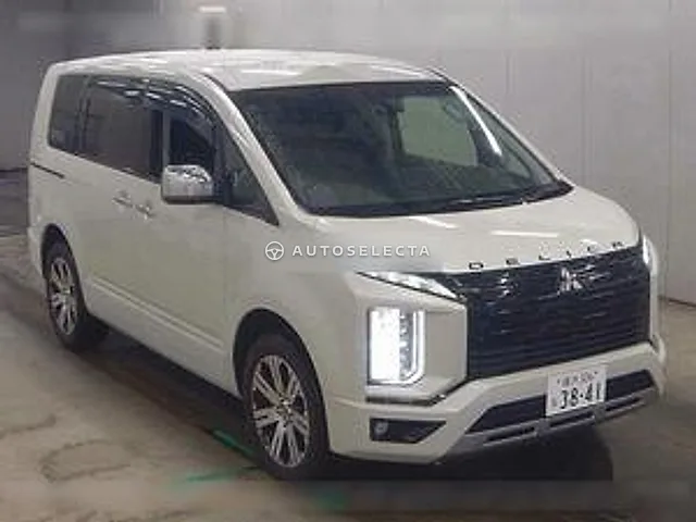 Mitsubishi Delica D:5 2020, auction grade R
