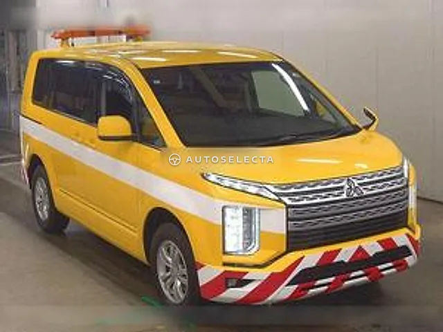 Mitsubishi Delica D:5 2020, auction grade 3.5
