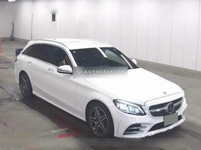 Mercedes-Benz C-Class Station Wagon 2019, auction grade 4.5