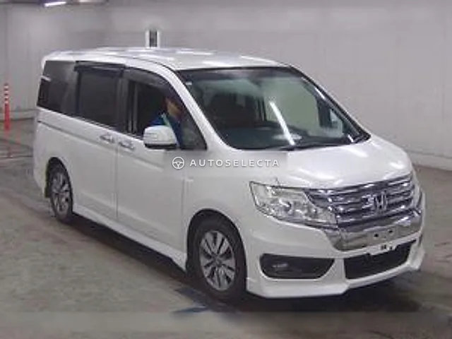 Honda Stepwgn Spada 2014, auction grade RA