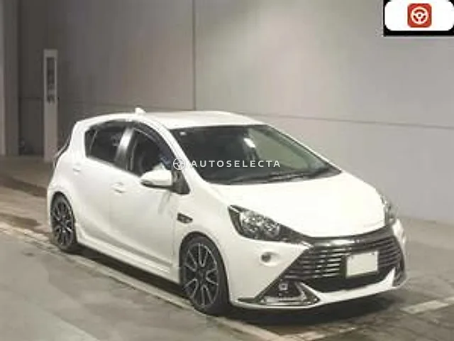 Toyota Aqua 2015, auction grade R