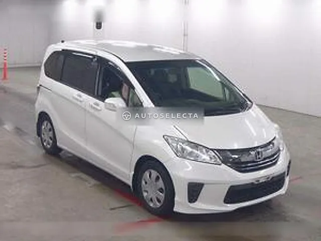 Honda Freed 2015, auction grade R