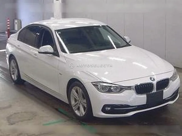 BMW 3 Series 2015, auction grade 4.5