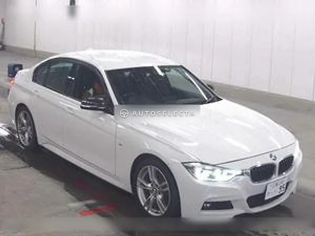 BMW 3 Series 2018, auction grade 4.5