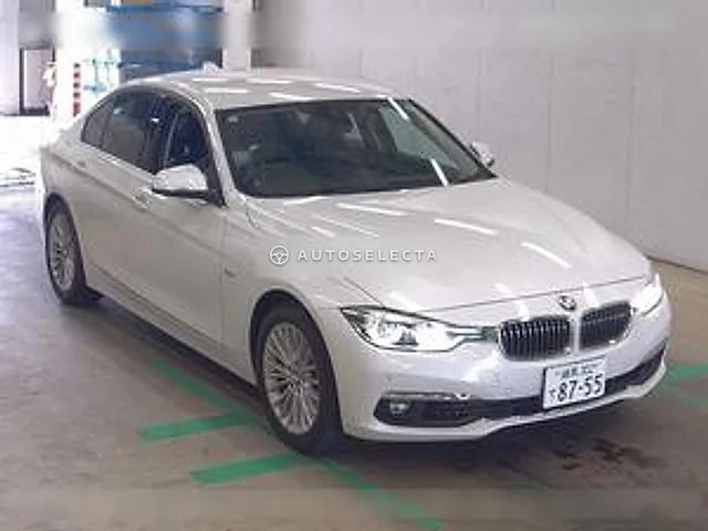 BMW 3 Series 2017, auction grade 4