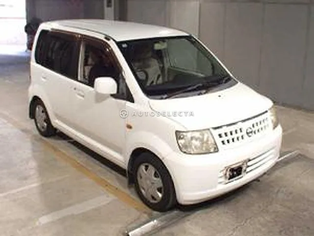 Nissan Otti 2006, auction grade R