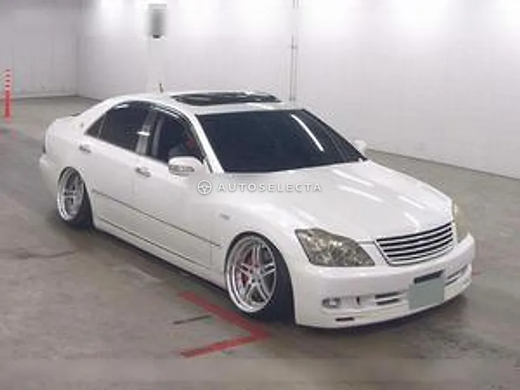 Toyota Crown 2006, photo 1 of 1