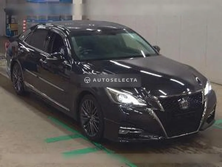 Toyota Crown 2015, photo 1 of 6