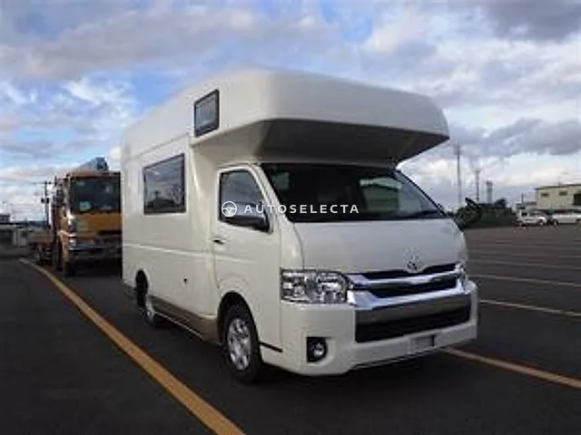 Toyota Hiace 2014, auction grade R