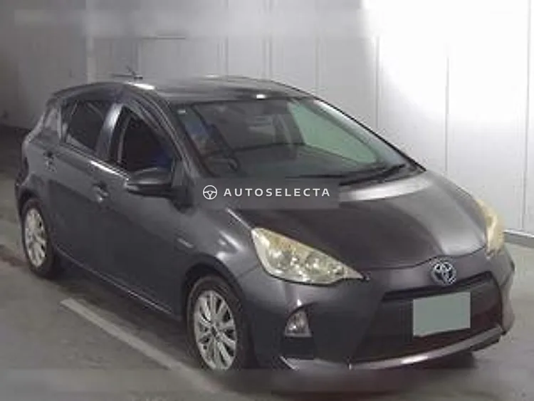 Toyota Aqua 2012, photo 1 of 1